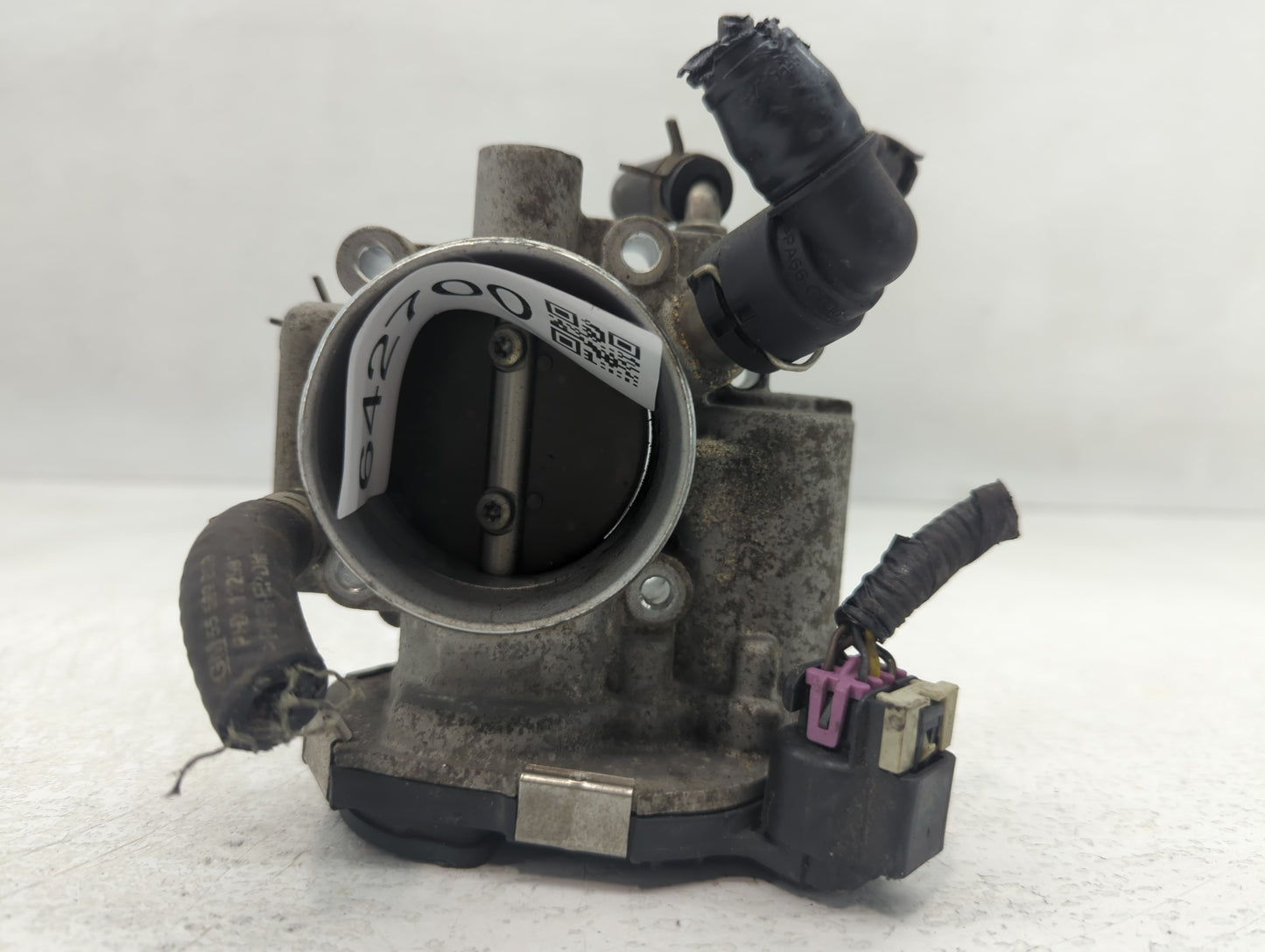 2012-2018 Chevrolet Sonic Throttle Body P/N:55 577 375 Fits Fits 2009 2010 2011 2012 2013 2014 2015 2016 2017 2018 OEM Used 