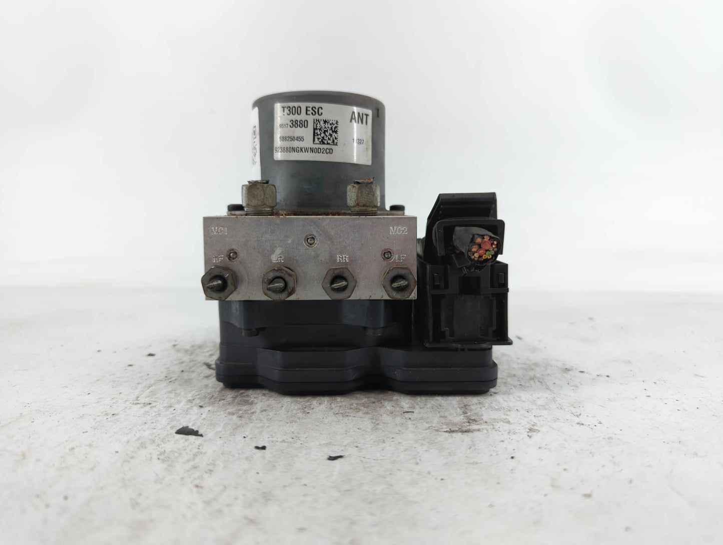 2012-2013 Chevrolet Sonic ABS Pump Control Module Replacement P/N:95173880 Fits Fits 2012 2013 OEM Used Auto Parts - Oemused
