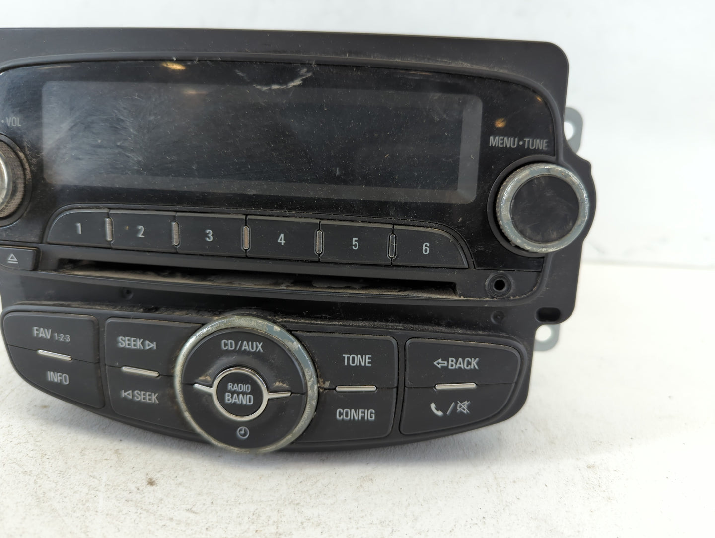 2012-2012 Chevrolet Sonic Am Fm Cd Player Radio Receiver - Oemusedautoparts1.com