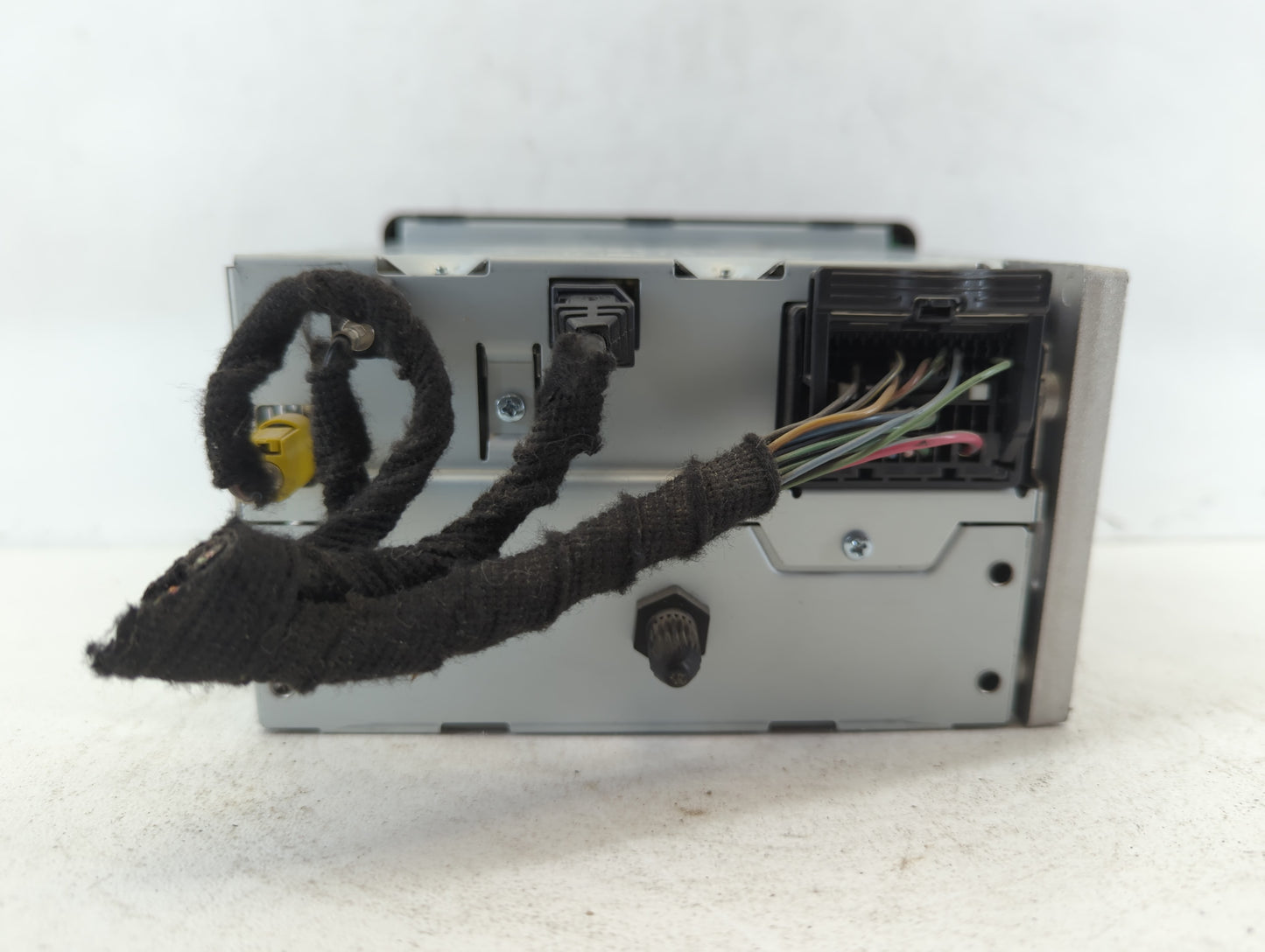 2012-2012 Chevrolet Sonic Am Fm Cd Player Radio Receiver - Oemusedautoparts1.com