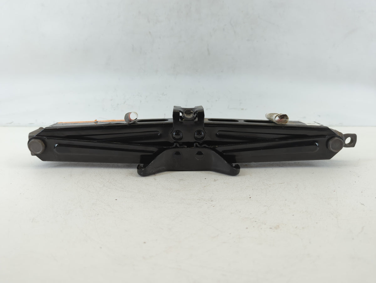2012 Chevrolet Sonic Spare Scissor Car Jack 664301 - Oemusedautoparts1.com