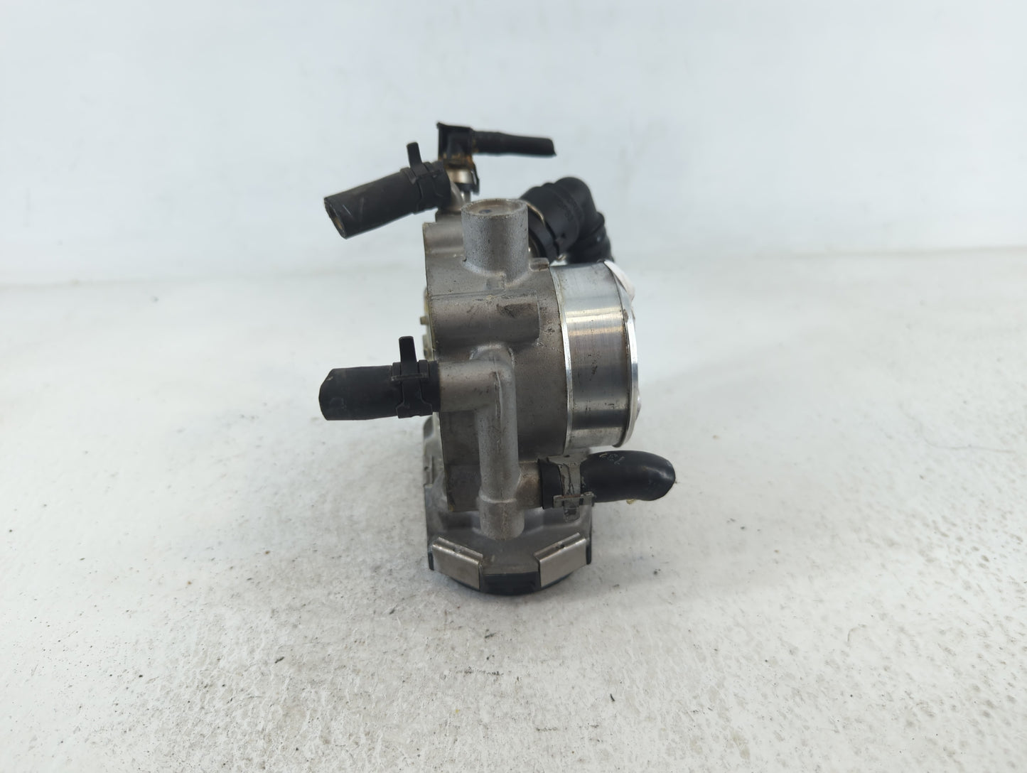 2012-2018 Chevrolet Sonic Throttle Body P/N:0 280 750 562 55 577 357 Fits Fits 2009 2010 2011 2012 2013 2014 2015 2016 2017 