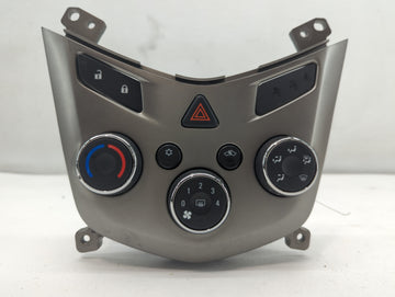 2012 Chevrolet Sonic Climate Control Module Temperature AC/Heater Replacement P/N:95466006 Fits OEM Used Auto Parts - Oemuse