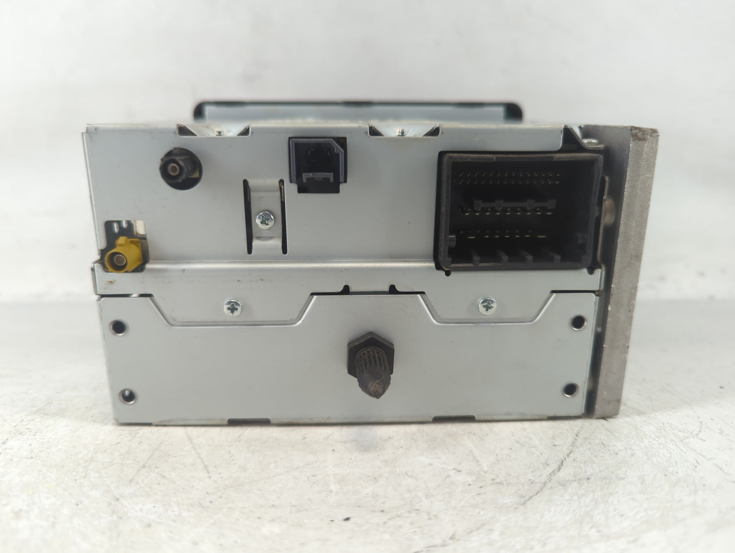 2012 Chevrolet Sonic Radio AM FM Cd Player Receiver Replacement P/N:95179057 Fits OEM Used Auto Parts - Oemusedautoparts1.co