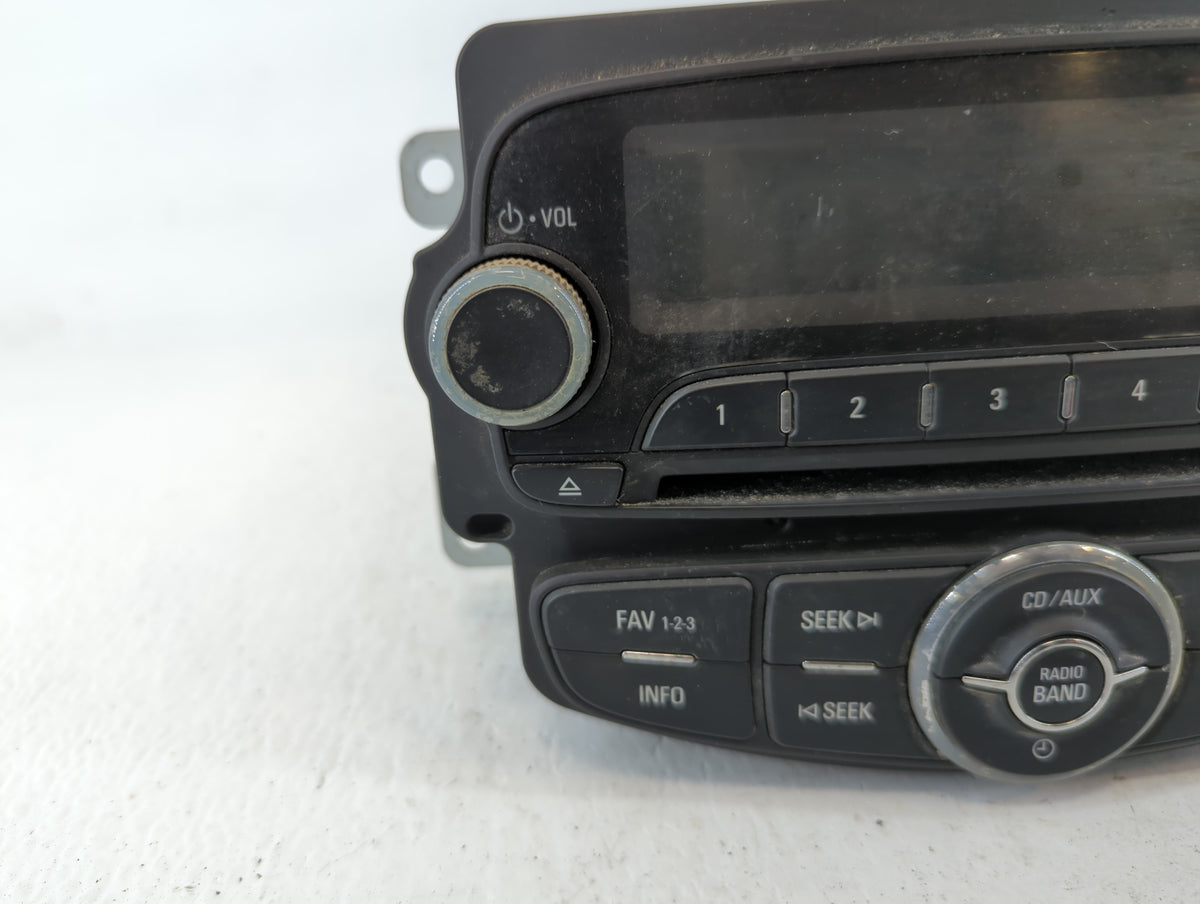 2012-2012 Chevrolet Sonic Am Fm Cd Player Radio Receiver 702407 - Oemusedautoparts1.com