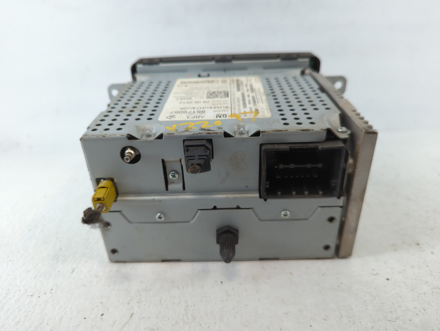 2012-2012 Chevrolet Sonic Am Fm Cd Player Radio Receiver - Oemusedautoparts1.com