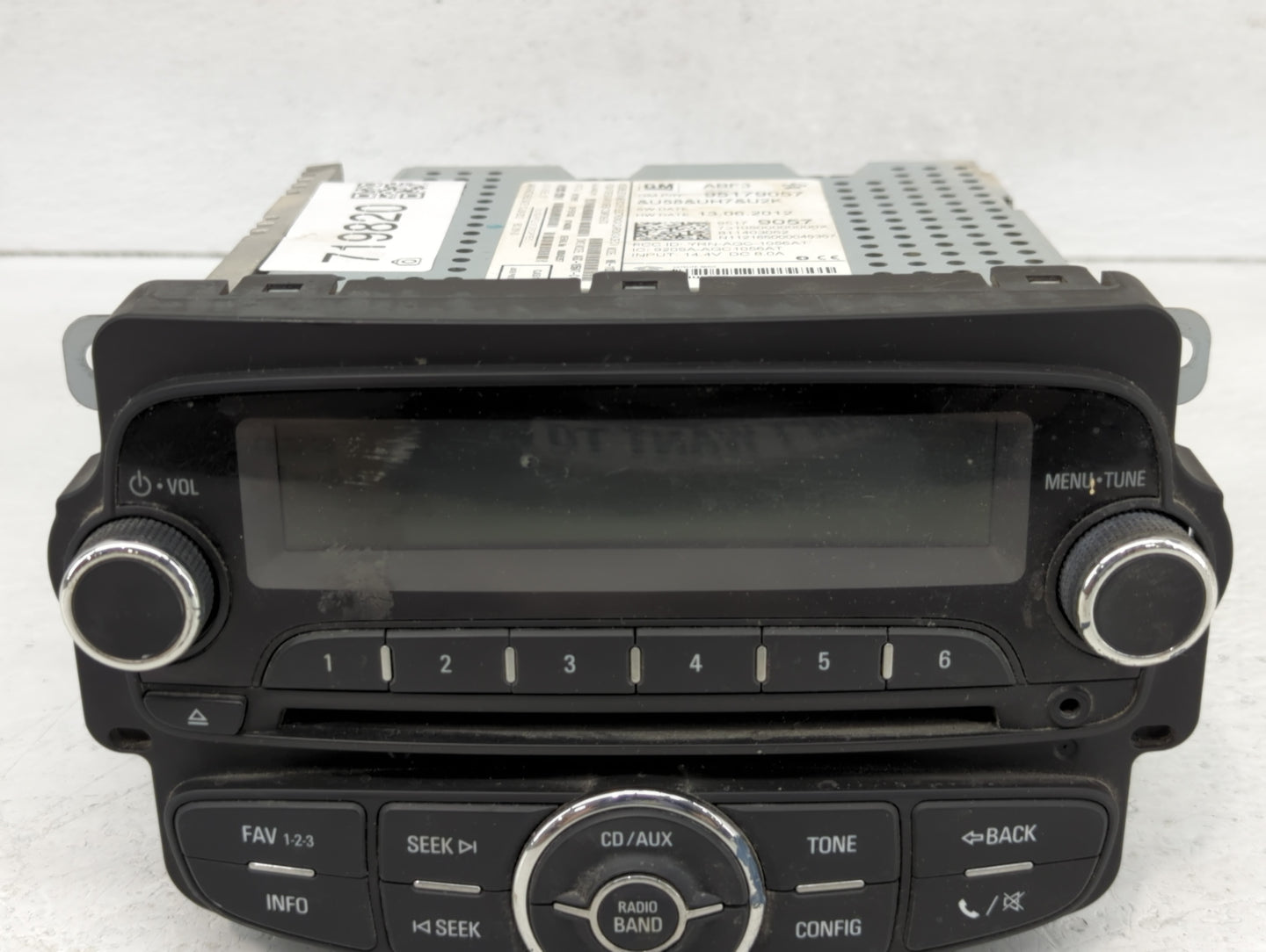 2012-2012 Chevrolet Sonic Am Fm Cd Player Radio Receiver - Oemusedautoparts1.com