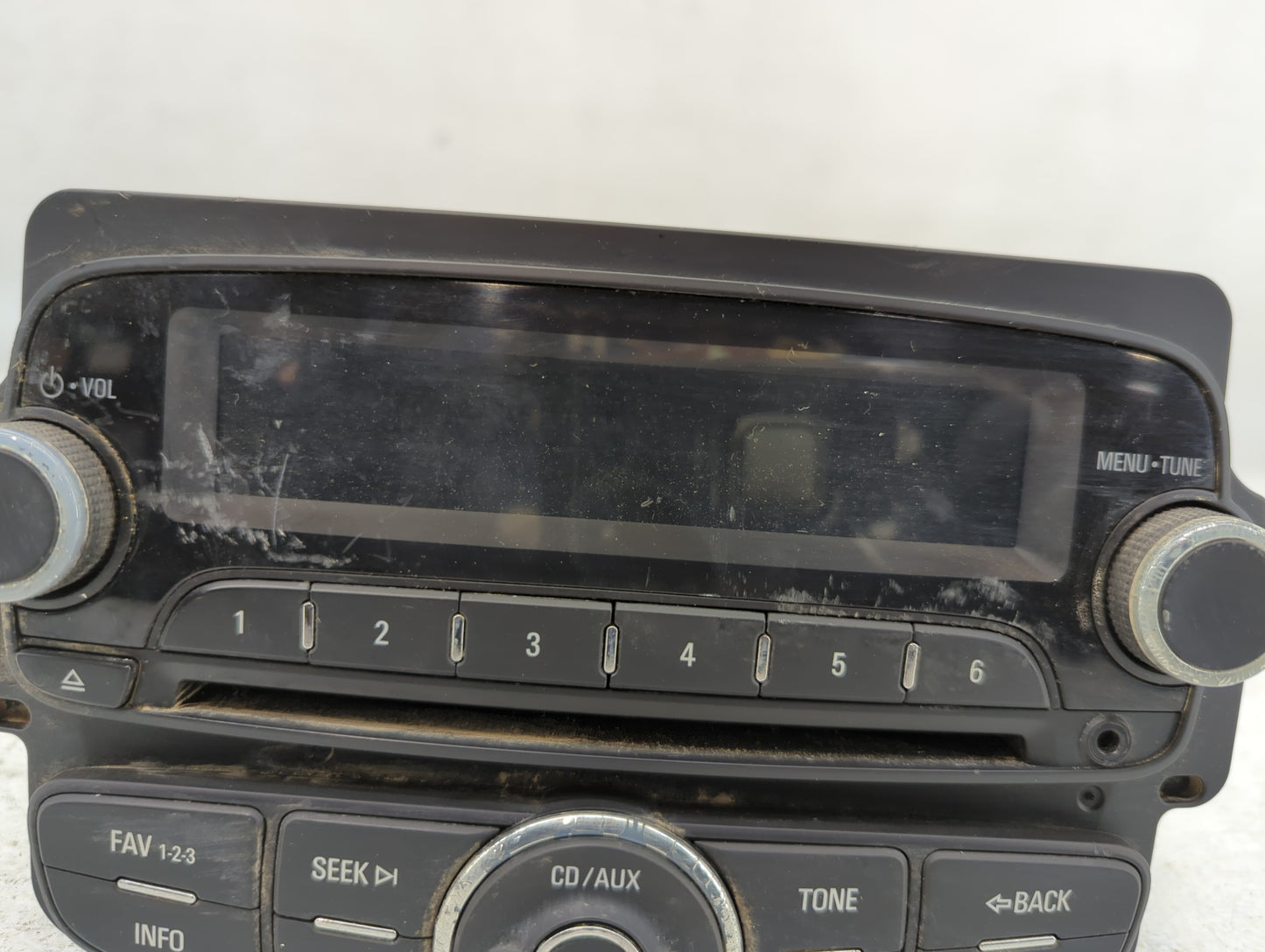 2012-2012 Chevrolet Sonic Am Fm Cd Player Radio Receiver - Oemusedautoparts1.com