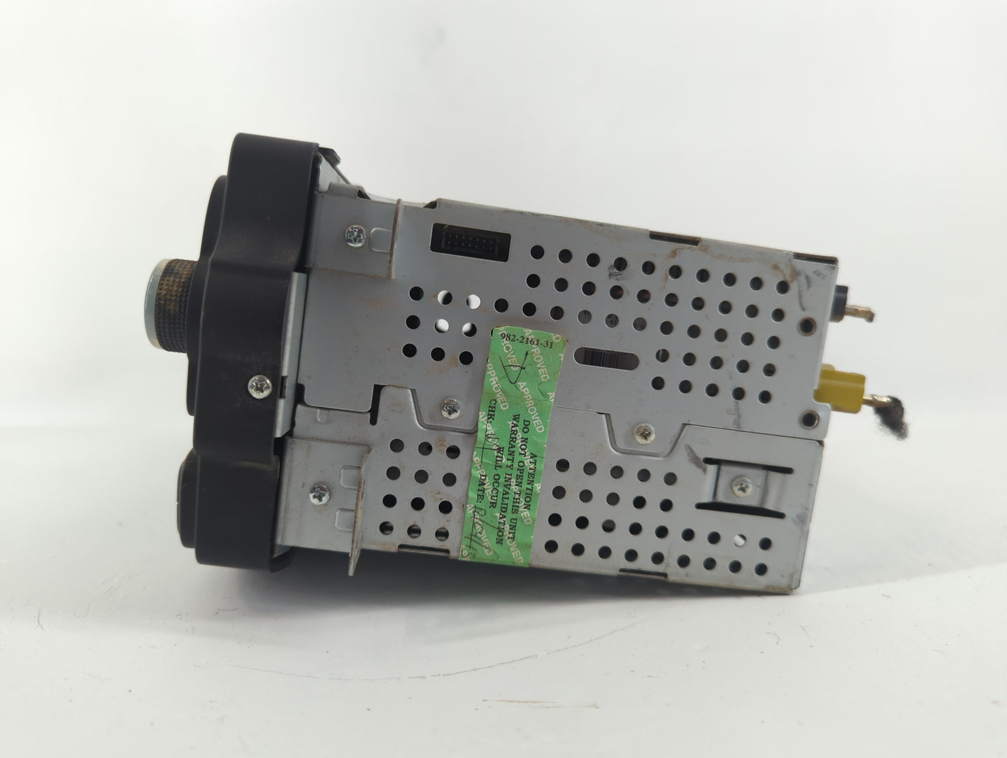 2012-2012 Chevrolet Sonic Am Fm Cd Player Radio Receiver - Oemusedautoparts1.com
