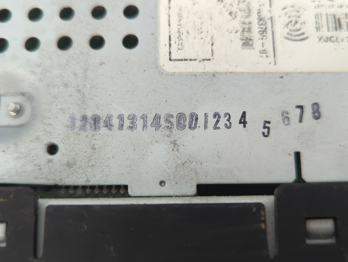 2012-2012 Chevrolet Sonic Am Fm Cd Player Radio Receiver - Oemusedautoparts1.com