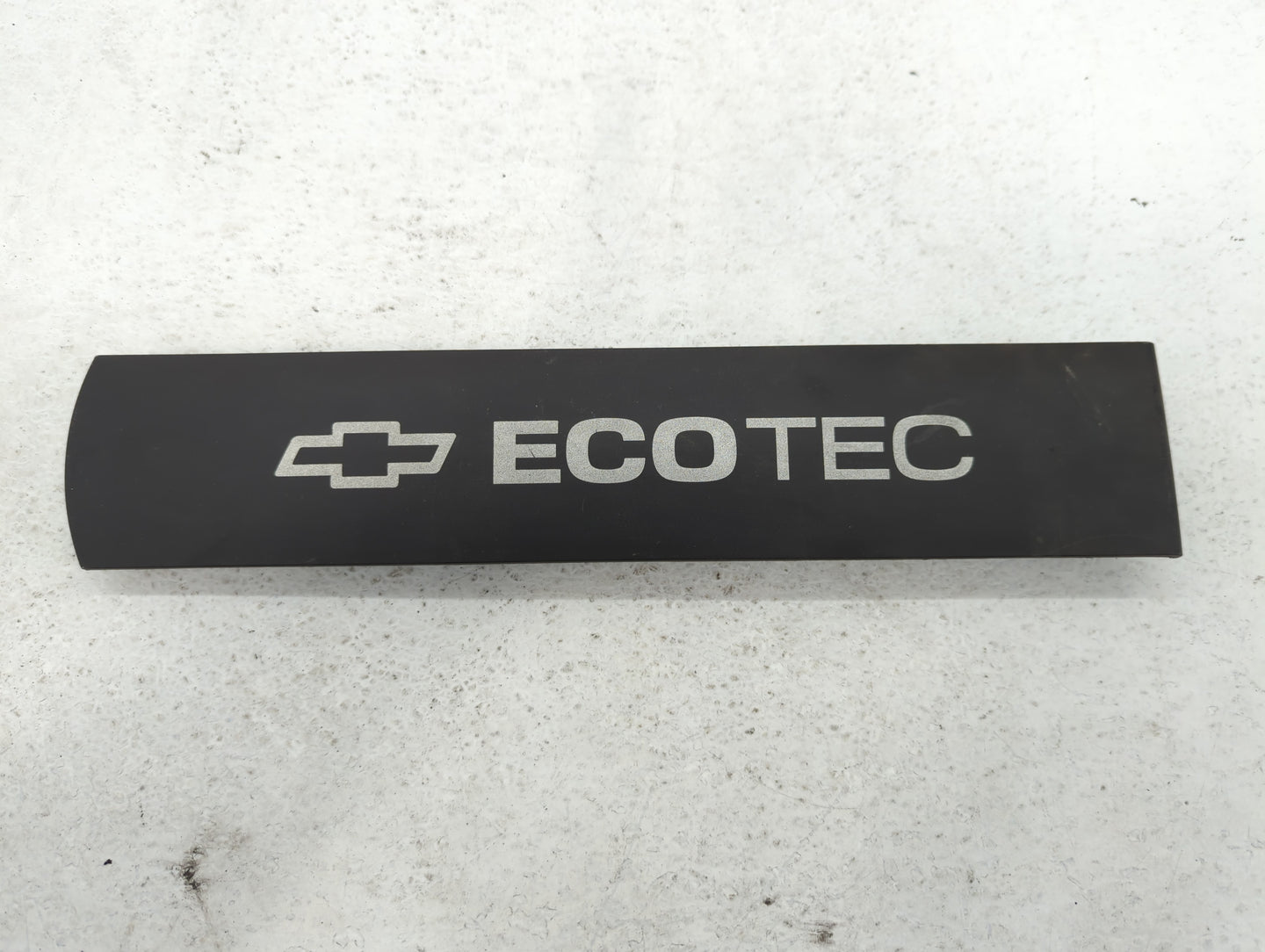 2012 Chevrolet Sonic Engine Cover - Oemusedautoparts1.com