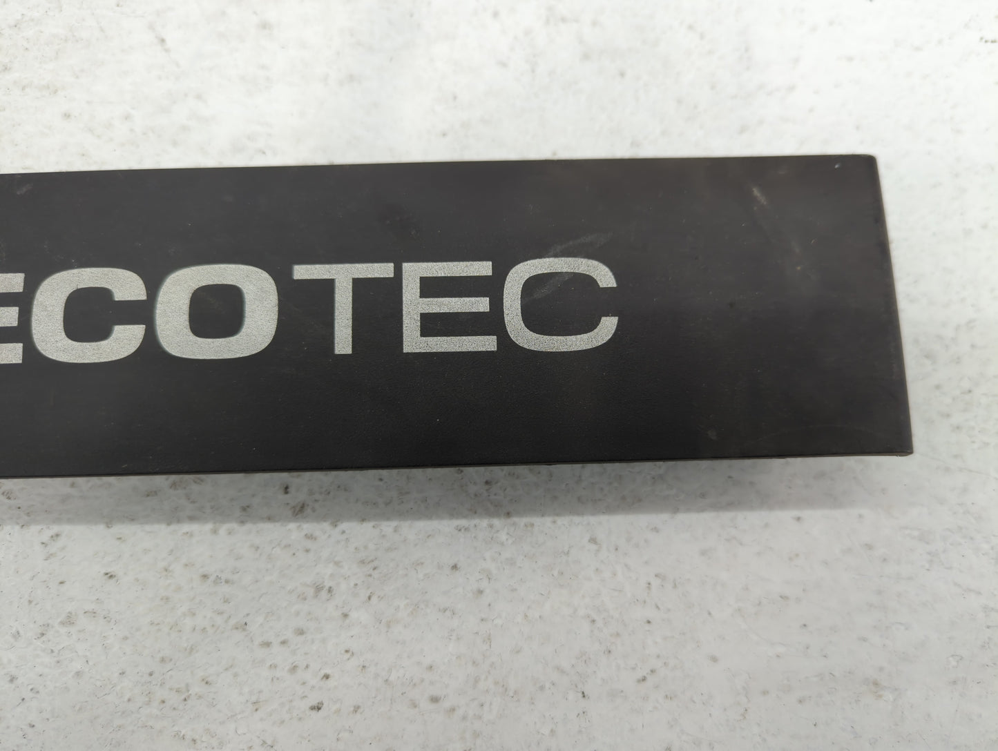 2012 Chevrolet Sonic Engine Cover - Oemusedautoparts1.com