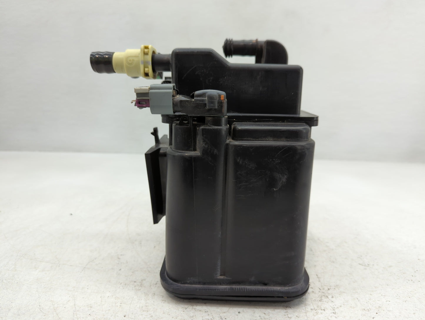 2012 Chevrolet Sonic Fuel Vapor Charcoal Canister - Oemusedautoparts1.com