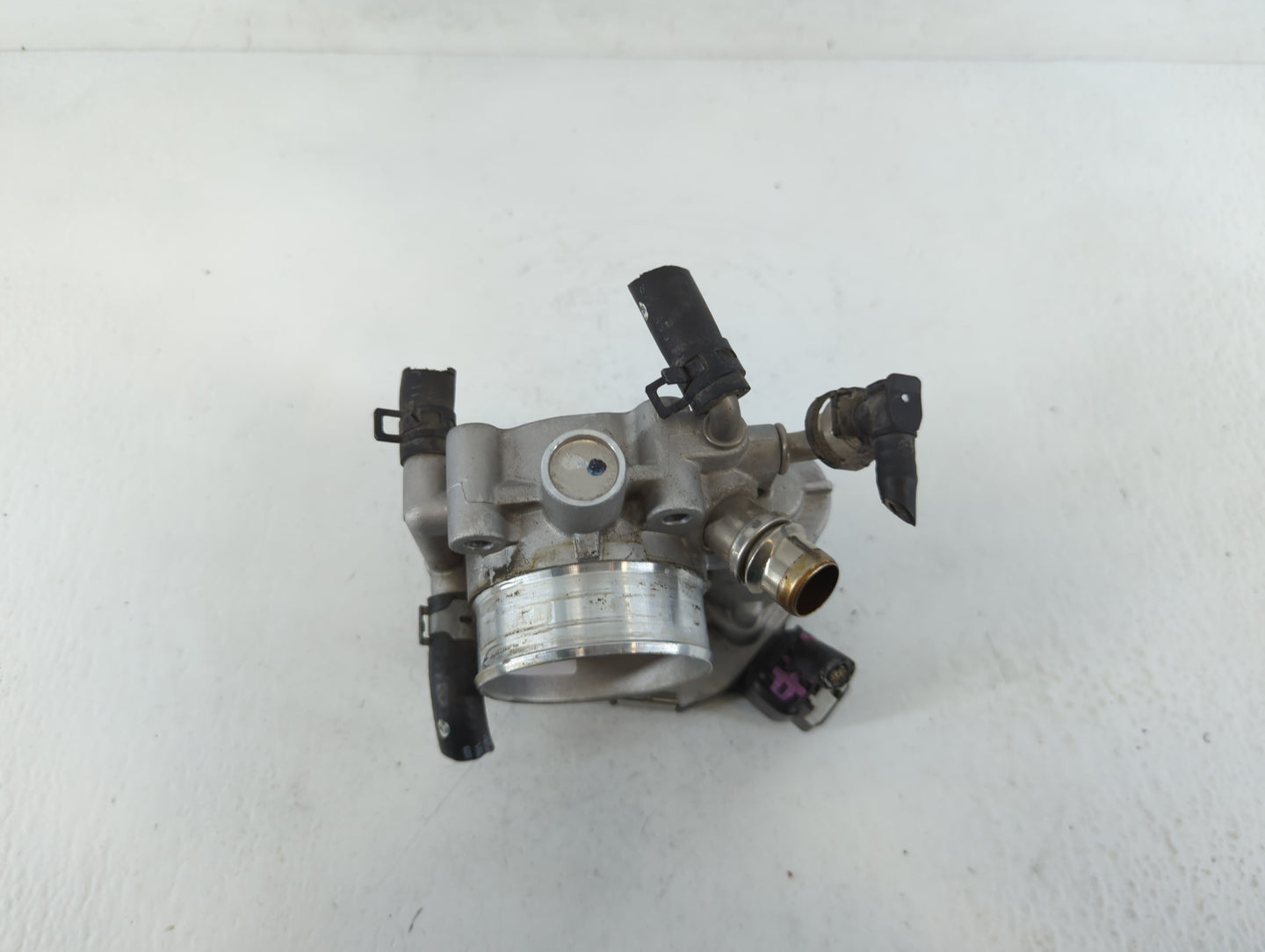 2012-2018 Chevrolet Sonic Throttle Body P/N:0 280 750 562 55 577 375 Fits Fits 2009 2010 2011 2012 2013 2014 2015 2016 2017 
