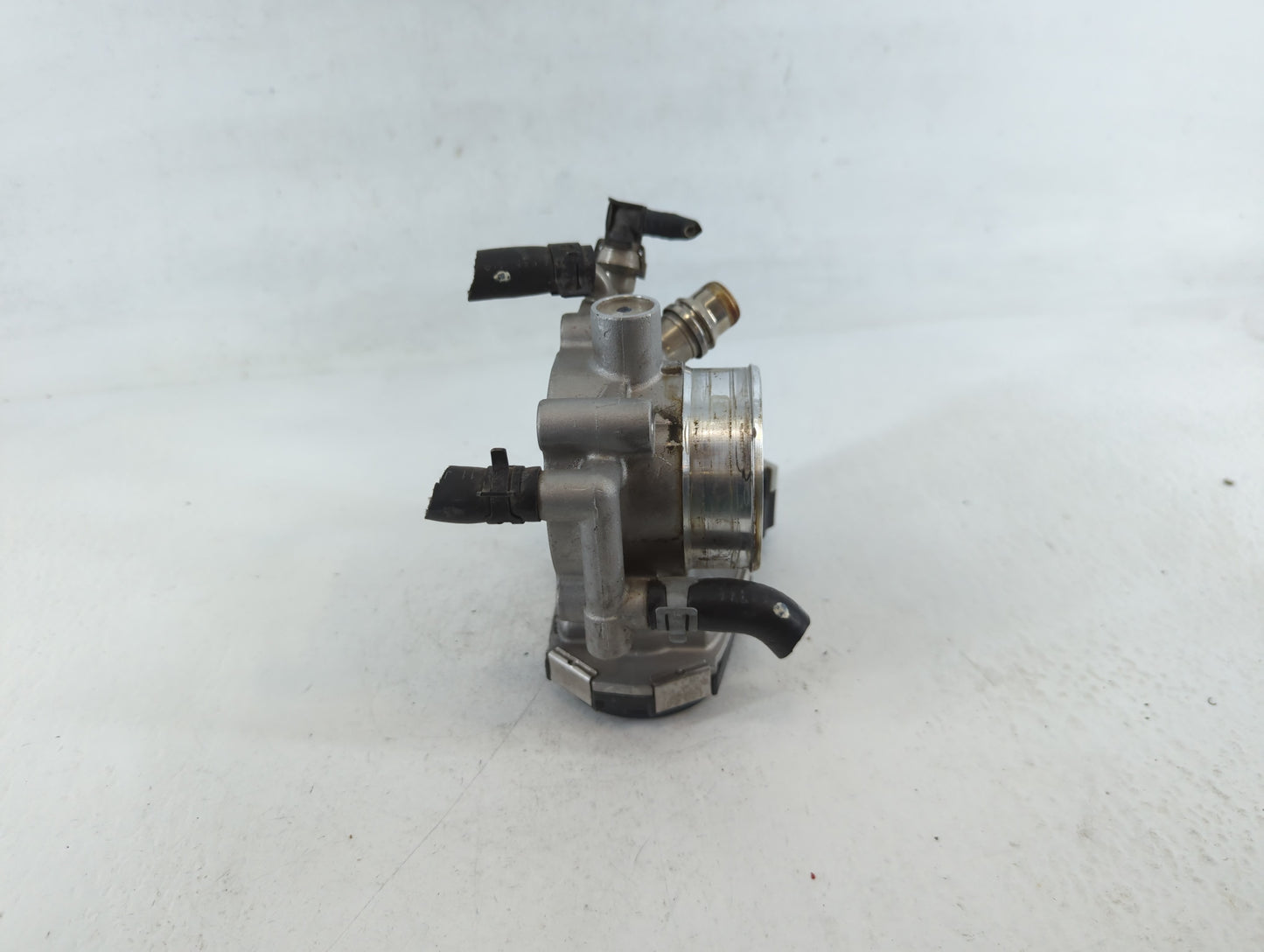 2012-2018 Chevrolet Sonic Throttle Body P/N:0 280 750 562 55 577 375 Fits Fits 2009 2010 2011 2012 2013 2014 2015 2016 2017 
