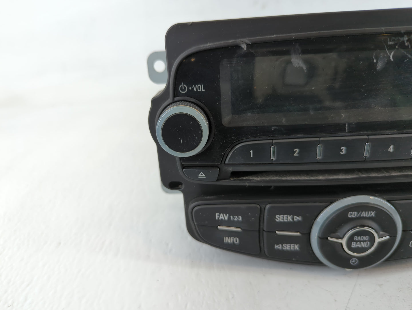 2012 Chevrolet Sonic Radio AM FM Cd Player Receiver Replacement P/N:95179057 Fits OEM Used Auto Parts - Oemusedautoparts1.co