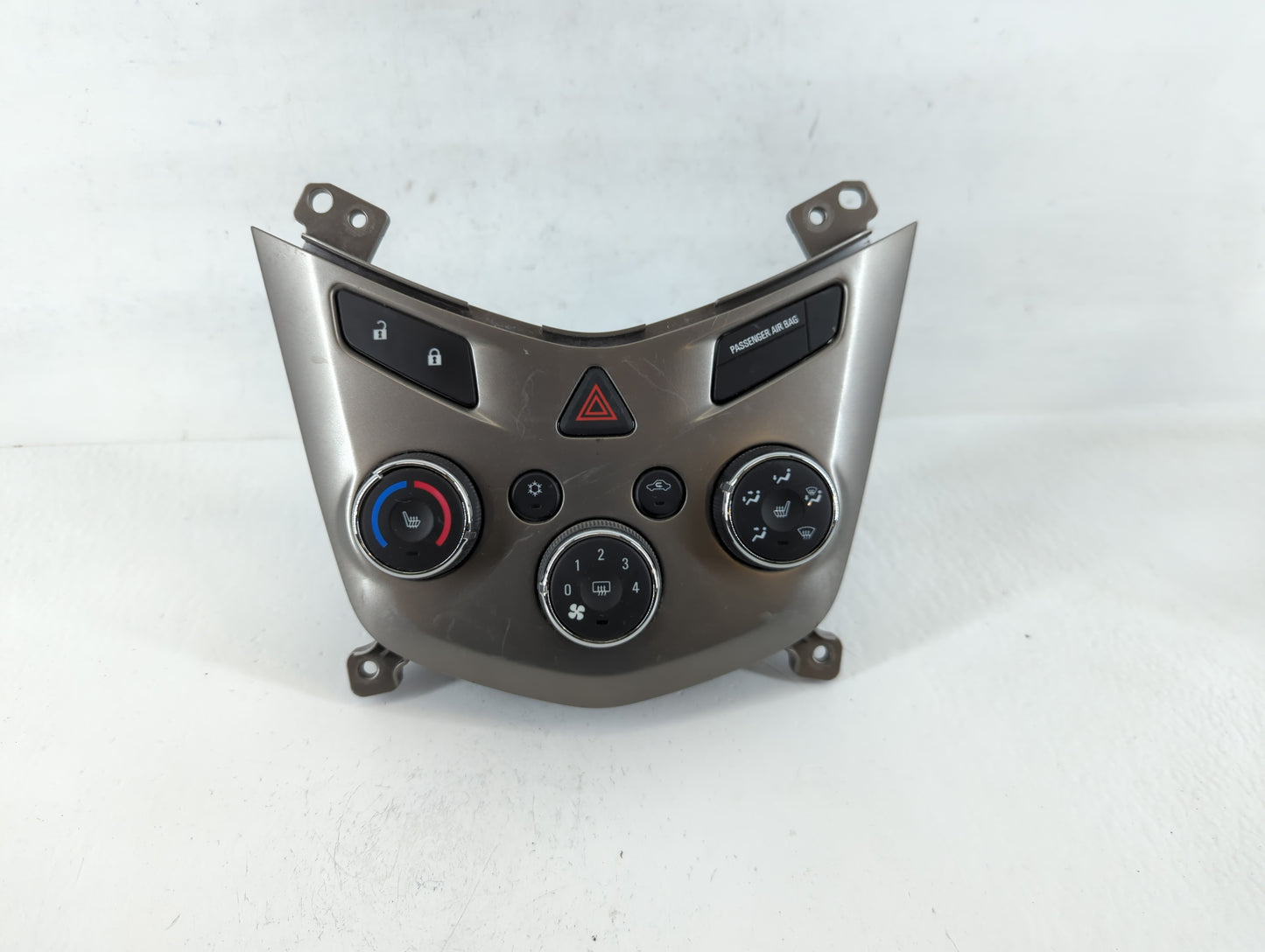 2012 Chevrolet Sonic Climate Control Module Temperature AC/Heater Replacement P/N:95466015 Fits OEM Used Auto Parts - Oemuse