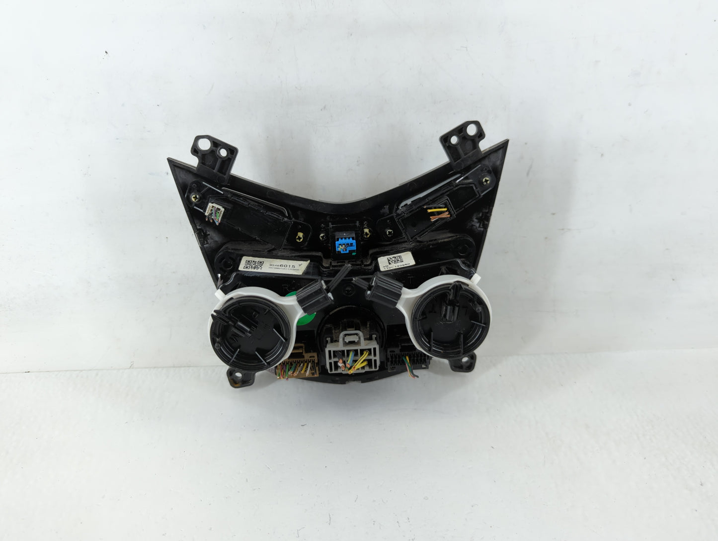 2012 Chevrolet Sonic Climate Control Module Temperature AC/Heater Replacement P/N:95466015 Fits OEM Used Auto Parts - Oemuse
