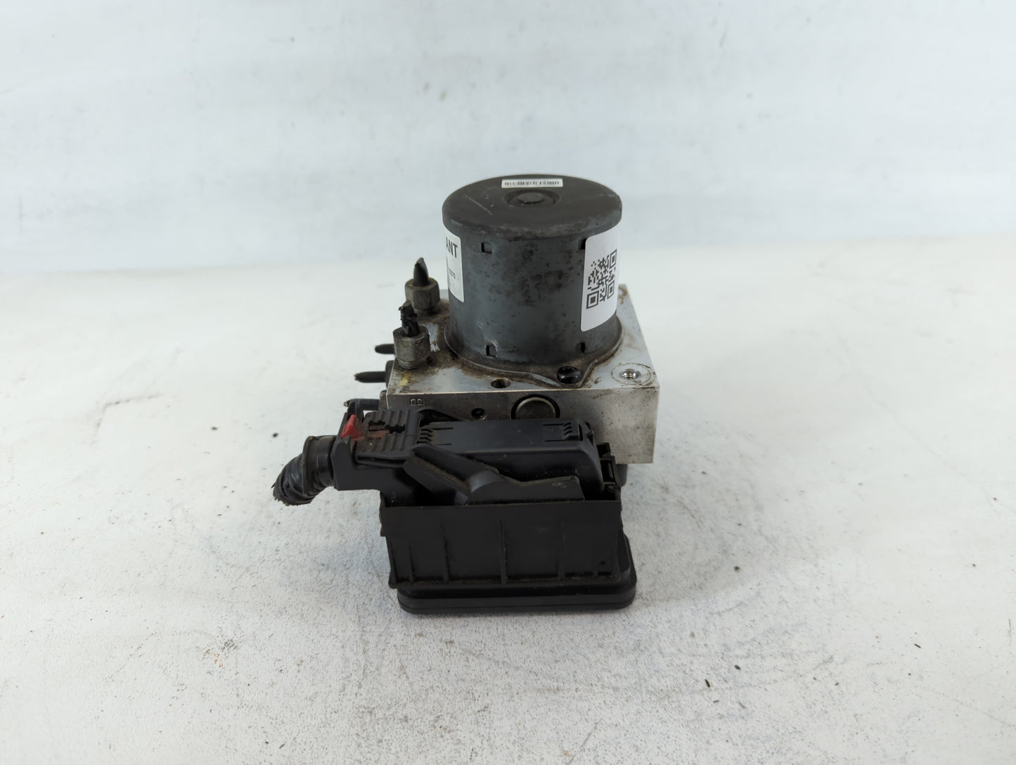 2012-2013 Chevrolet Sonic ABS Pump Control Module Replacement P/N:95173880 Fits Fits 2012 2013 OEM Used Auto Parts - Oemused