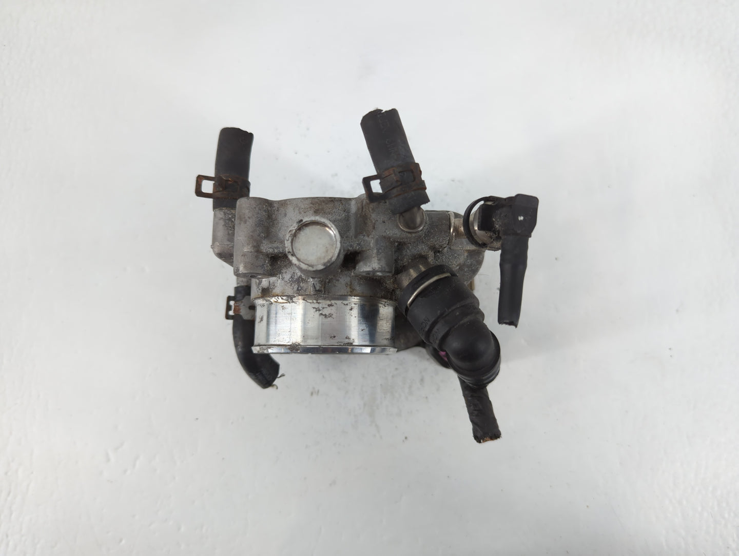 2012-2018 Chevrolet Sonic Throttle Body P/N:0 280 750 562 55 577 375 Fits Fits 2009 2010 2011 2012 2013 2014 2015 2016 2017 