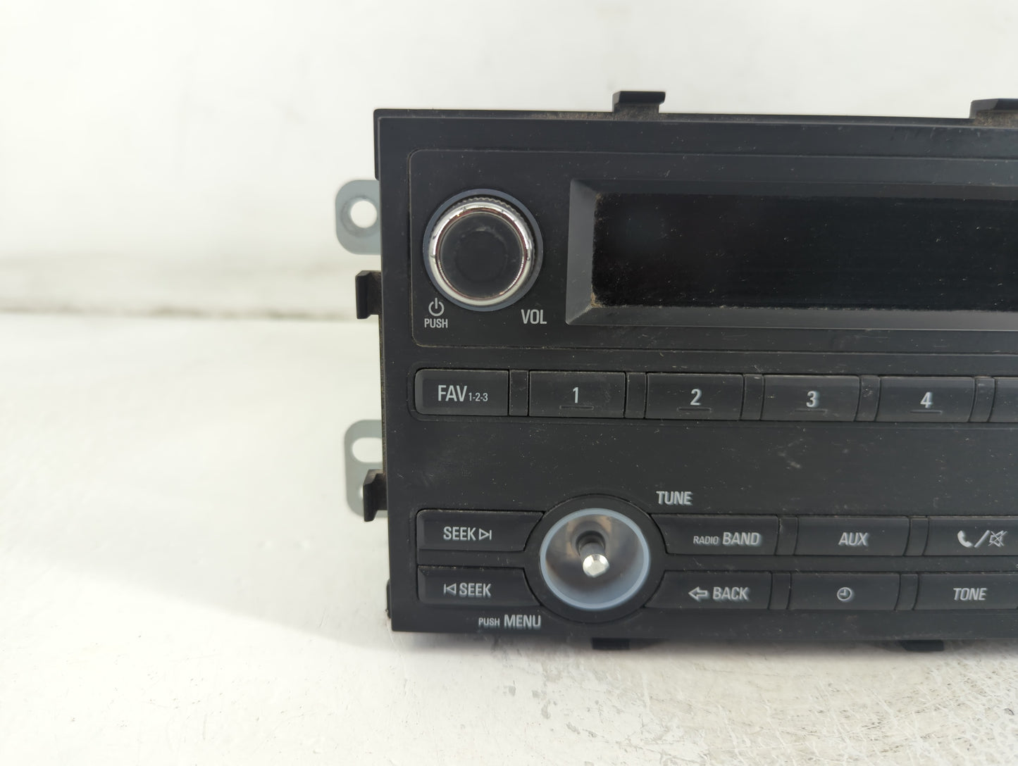 2012 Chevrolet Sonic Radio AM FM Cd Player Receiver Replacement P/N:95179018 Fits OEM Used Auto Parts - Oemusedautoparts1.co