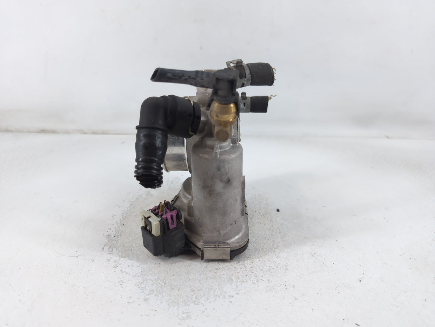 2012-2018 Chevrolet Sonic Throttle Body P/N:THB25262H C042320001 Fits Fits 2009 2010 2011 2012 2013 2014 2015 2016 2017 2018