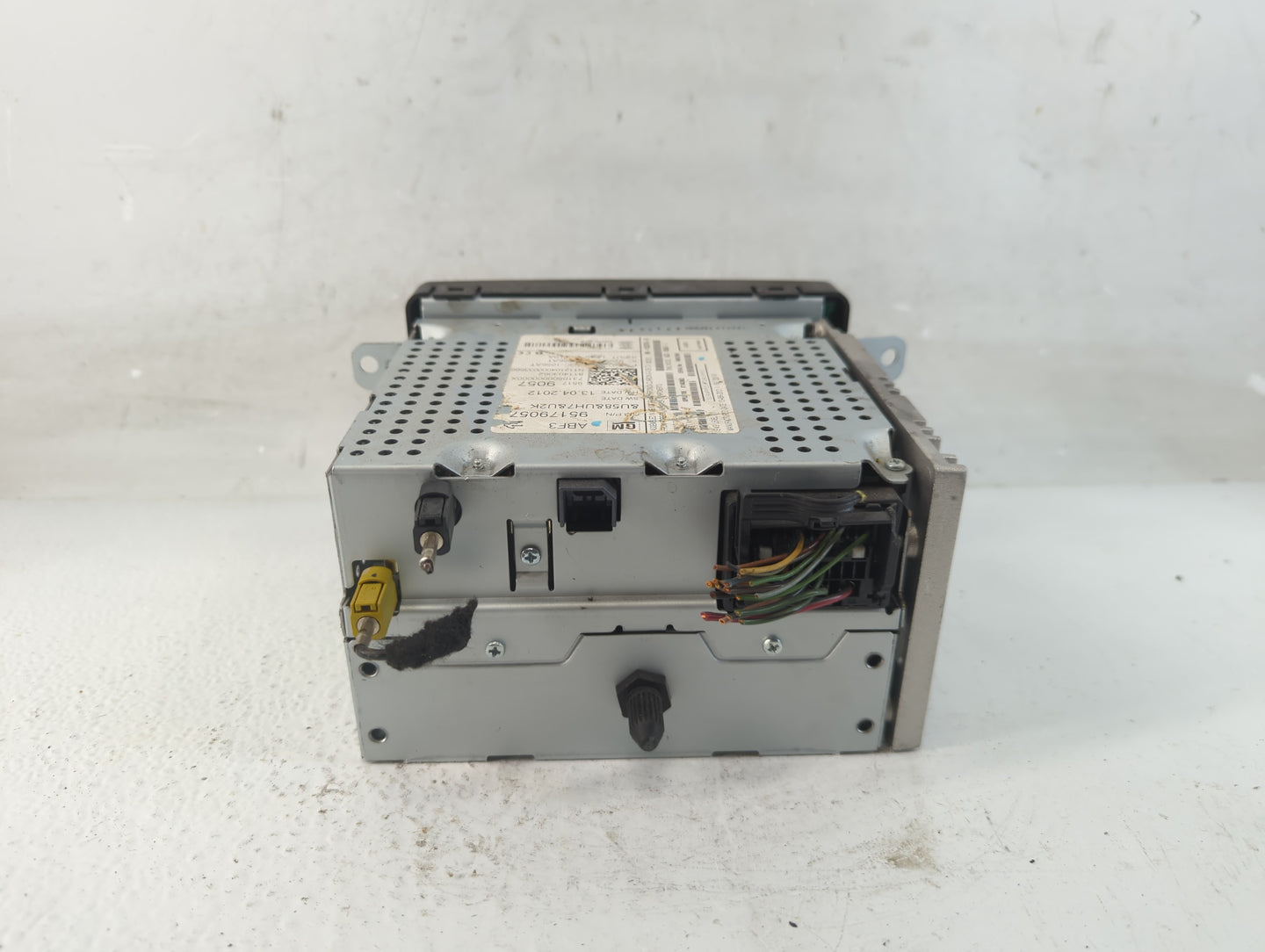 2012 Chevrolet Sonic Radio AM FM Cd Player Receiver Replacement P/N:95179057 Fits OEM Used Auto Parts - Oemusedautoparts1.co