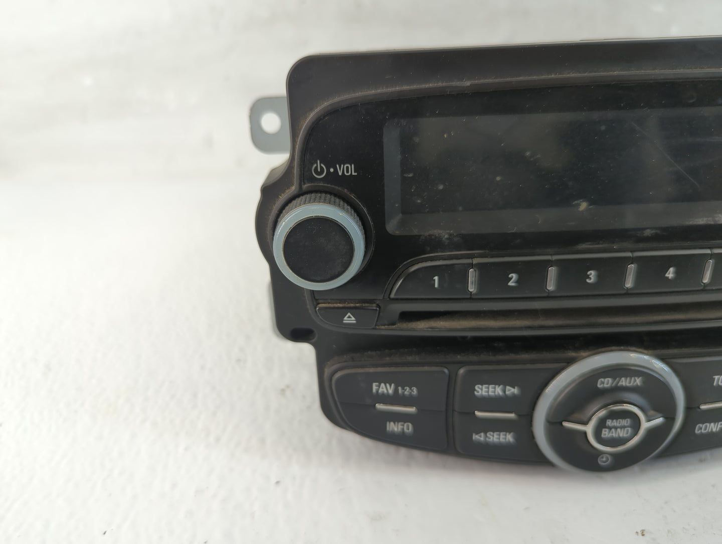 2012 Chevrolet Sonic Radio AM FM Cd Player Receiver Replacement P/N:95179051 Fits OEM Used Auto Parts - Oemusedautoparts1.co
