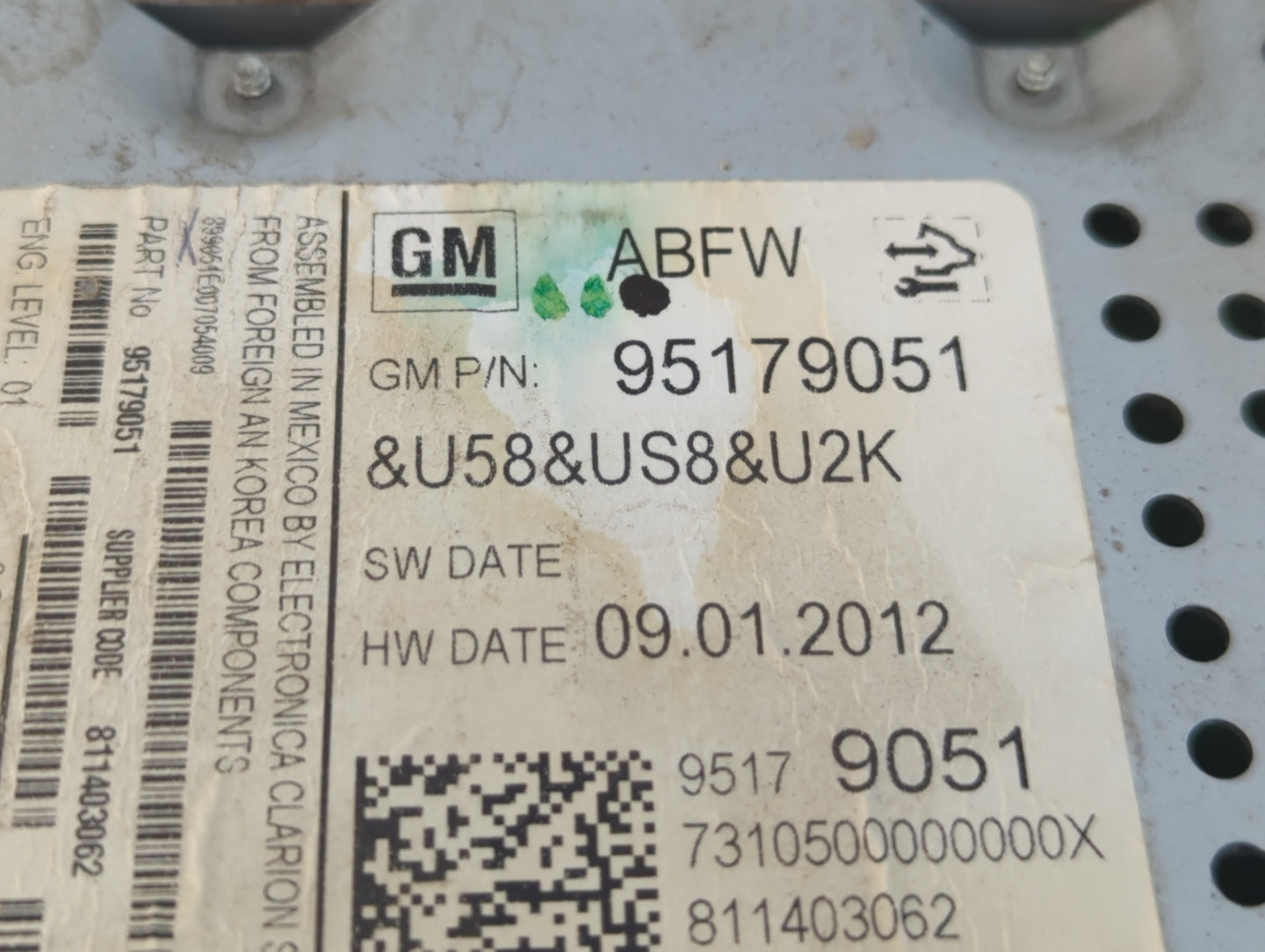 2012 Chevrolet Sonic Radio AM FM Cd Player Receiver Replacement P/N:95179051 Fits OEM Used Auto Parts - Oemusedautoparts1.co