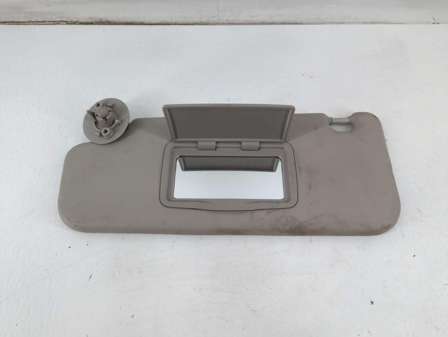 2012-2019 Chevrolet Sonic Sun Visor Shade Replacement Passenger Right Mirror Fits Fits 2012 2013 2014 2015 2016 2017 2018 20