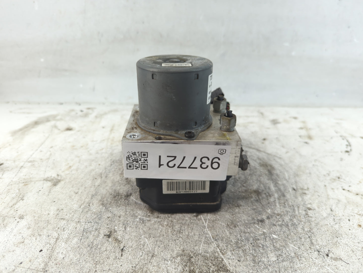 2012-2013 Chevrolet Sonic ABS Pump Control Module Replacement P/N:95173880 Fits Fits 2012 2013 OEM Used Auto Parts - Oemused