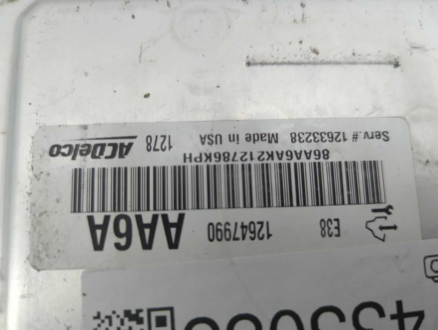 2010-2014 Chevrolet Suburban PCM Engine Control Computer ECU ECM PCU OEM P/N:12647990 12633238 Fits OEM Used Auto Parts - Oe