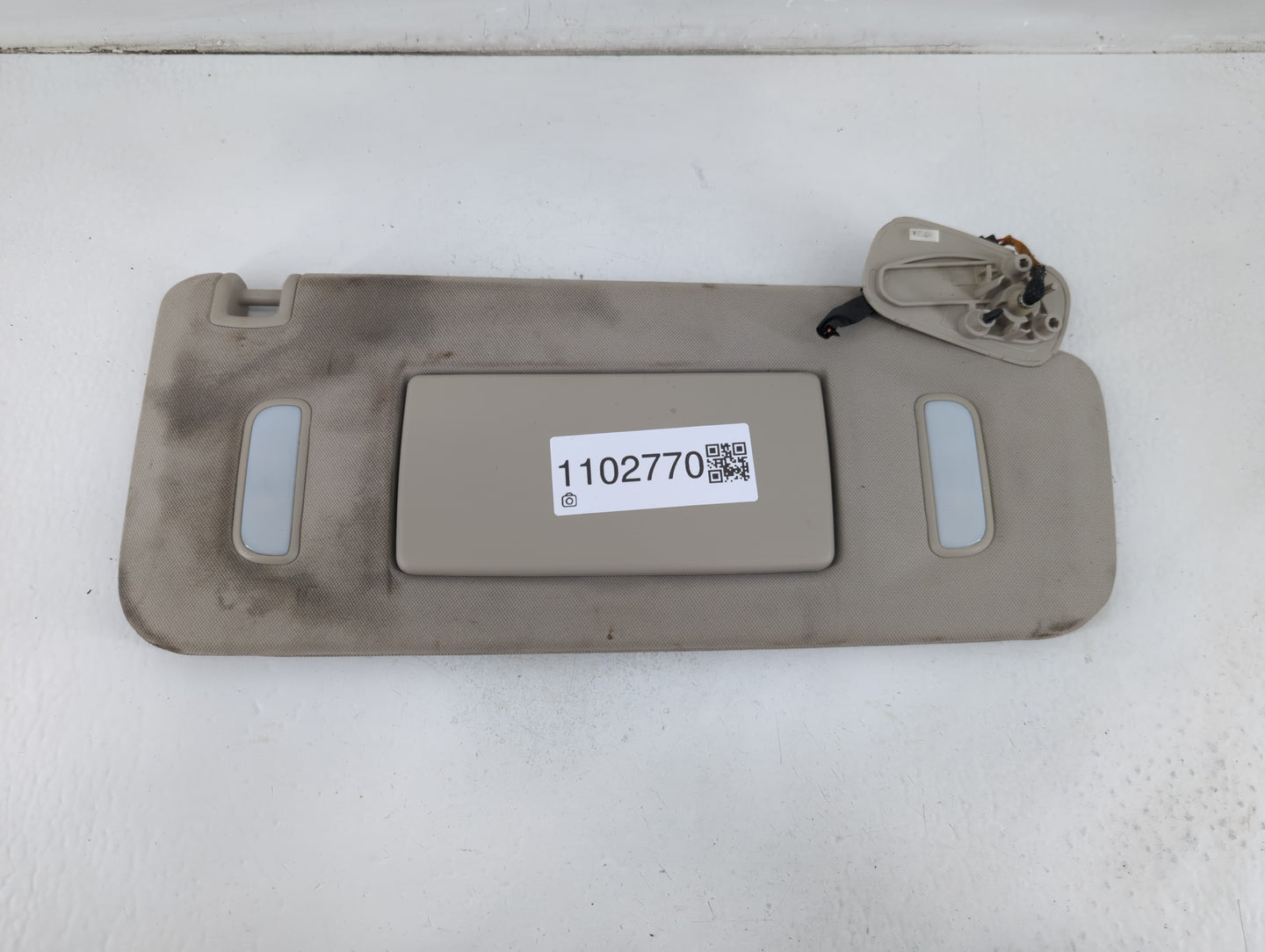 2007-2014 Chevrolet Suburban 1500 Sun Visor Shade Replacement Passenger Right Mirror Fits OEM Used Auto Parts - Oemusedautop