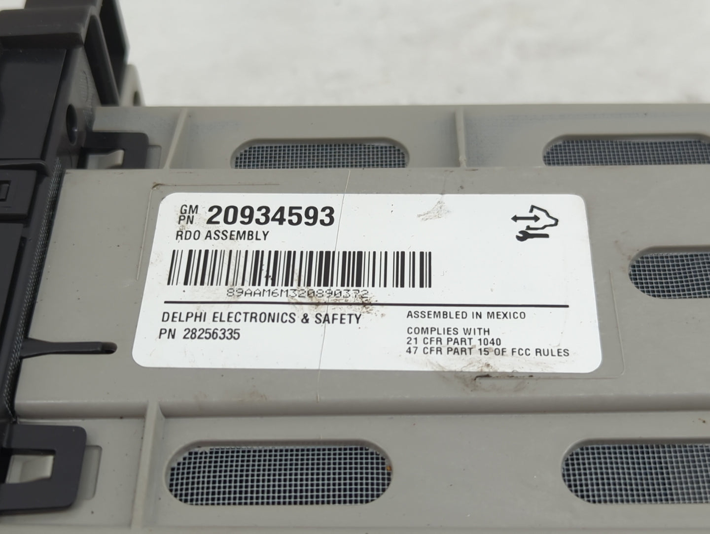 2010-2014 Chevrolet Suburban 1500 Radio AM FM Cd Player Receiver Replacement P/N:20934593 28256335 Fits OEM Used Auto Parts 