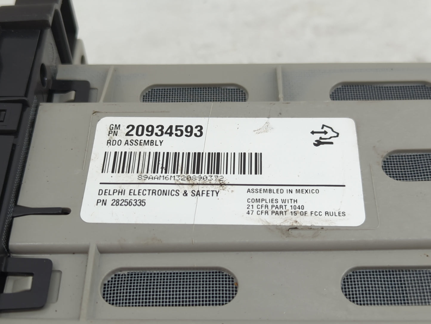 2010-2014 Chevrolet Suburban 1500 Radio AM FM Cd Player Receiver Replacement P/N:20934593 28256335 Fits OEM Used Auto Parts 