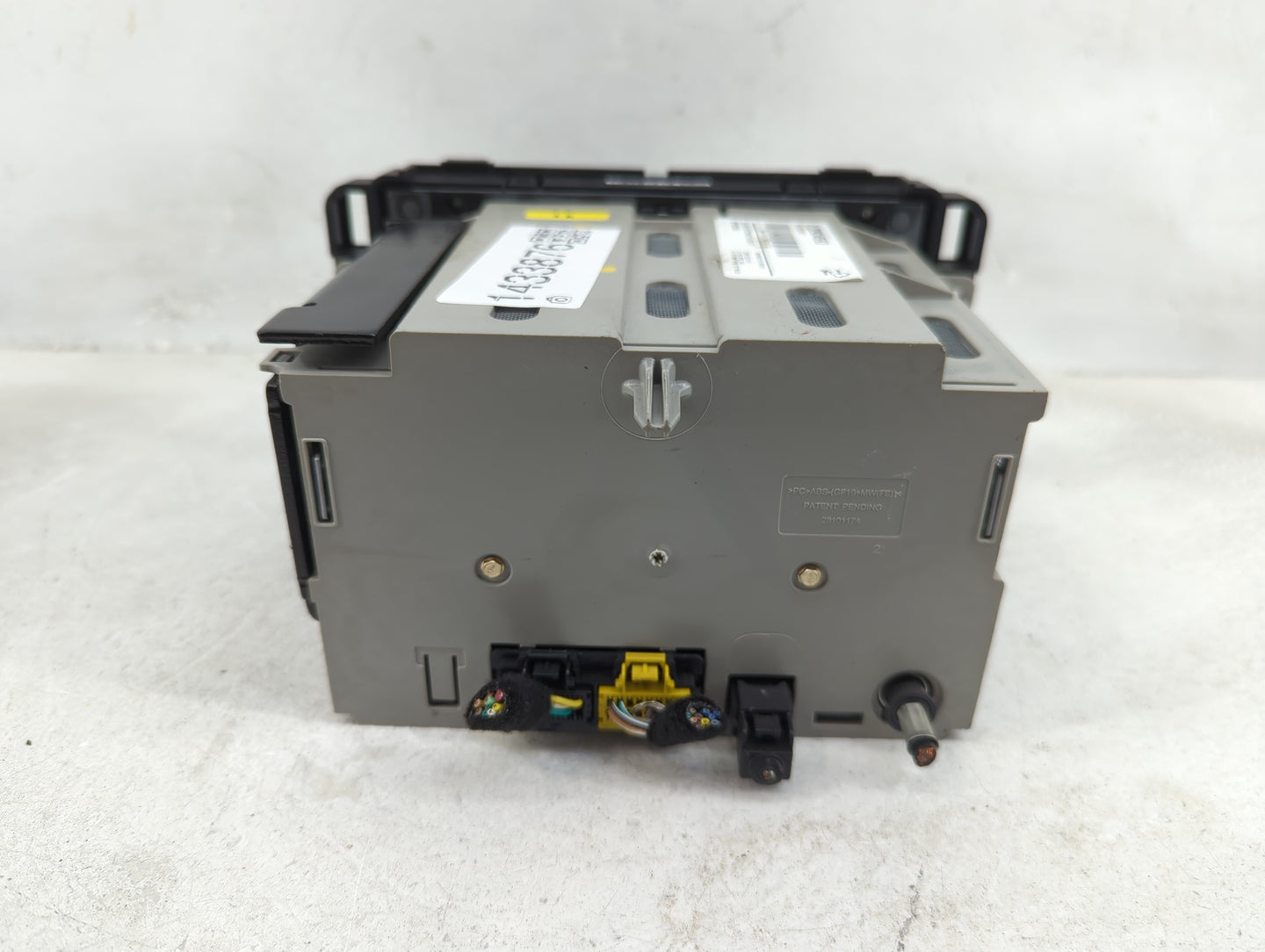 2010-2014 Chevrolet Suburban 1500 Radio AM FM Cd Player Receiver Replacement P/N:20934593 28256335 Fits OEM Used Auto Parts 