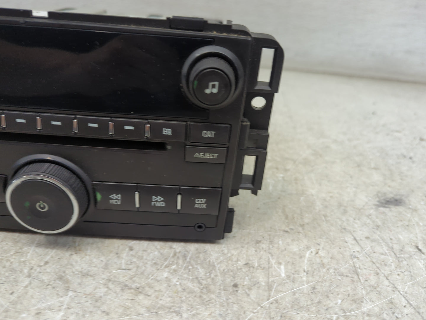 2010-2014 Chevrolet Suburban 1500 Radio AM FM Cd Player Receiver Replacement P/N:20934593 28256335 Fits OEM Used Auto Parts 