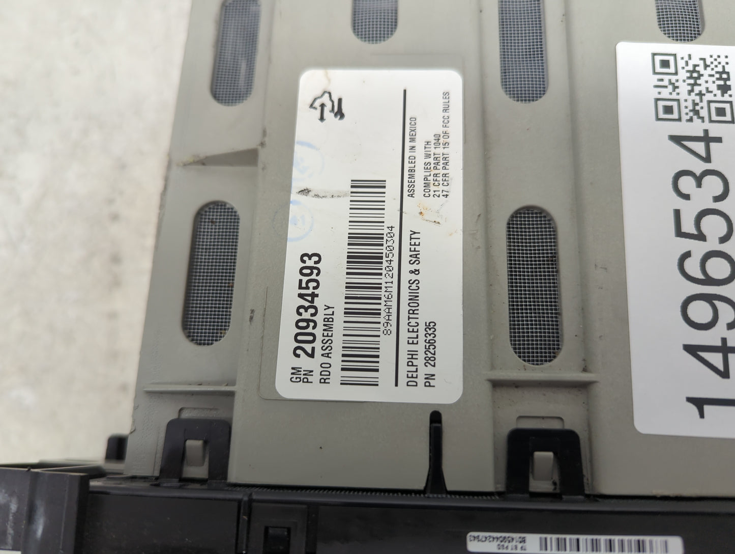 2010-2014 Chevrolet Suburban 1500 Radio AM FM Cd Player Receiver Replacement P/N:20934593 28256335 Fits OEM Used Auto Parts 