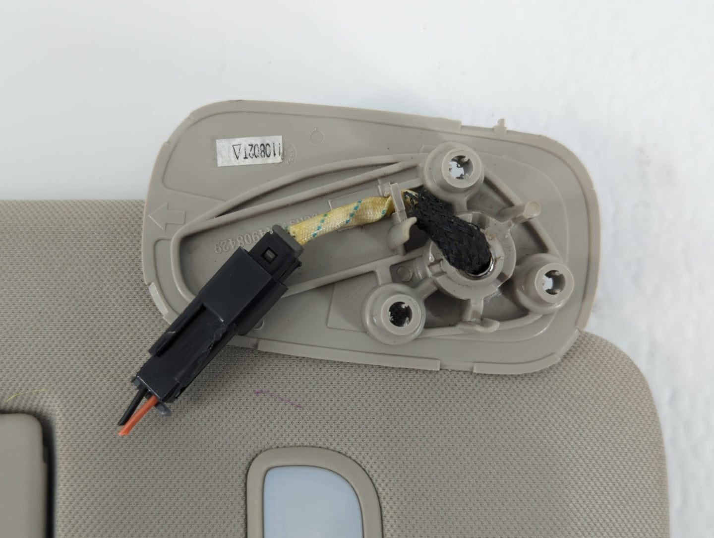 2007-2014 Chevrolet Suburban 1500 Sun Visor Shade Replacement Passenger Right Mirror Fits OEM Used Auto Parts - Oemusedautop