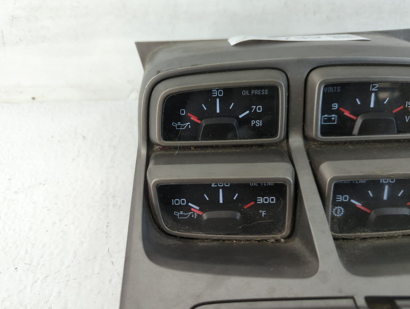 2010 Chevrolet Suburban 1500 Overhead Roof Console Interior Dome Light - Oemusedautoparts1.com