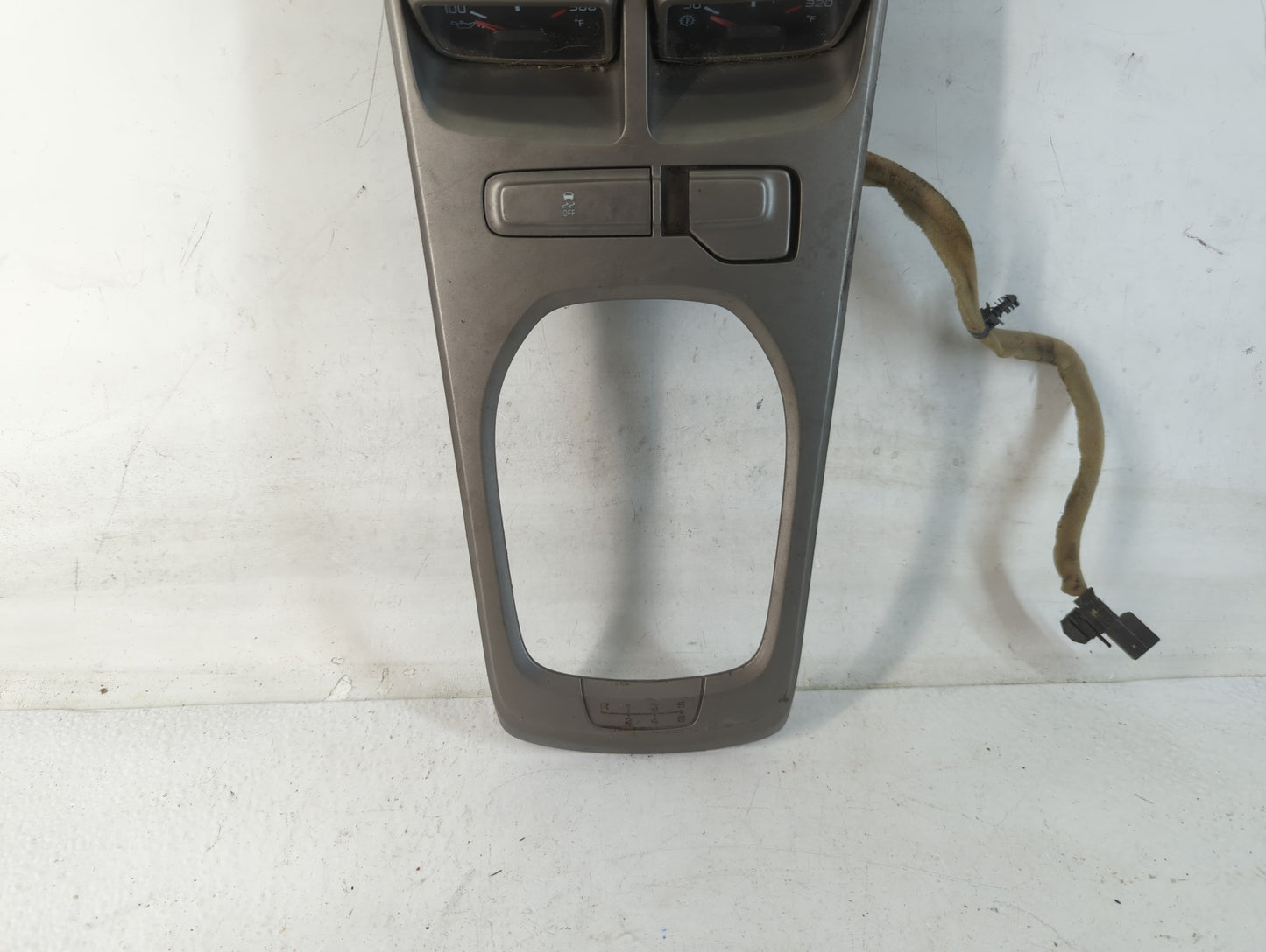 2010 Chevrolet Suburban 1500 Overhead Roof Console Interior Dome Light - Oemusedautoparts1.com