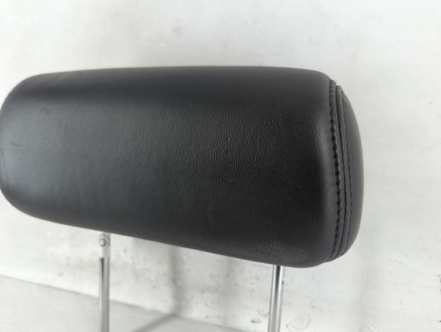 2012 Chevrolet Suburban 1500 Headrest Head Rest Front Driver Passenger Seat Fits OEM Used Auto Parts - Oemusedautoparts1.com