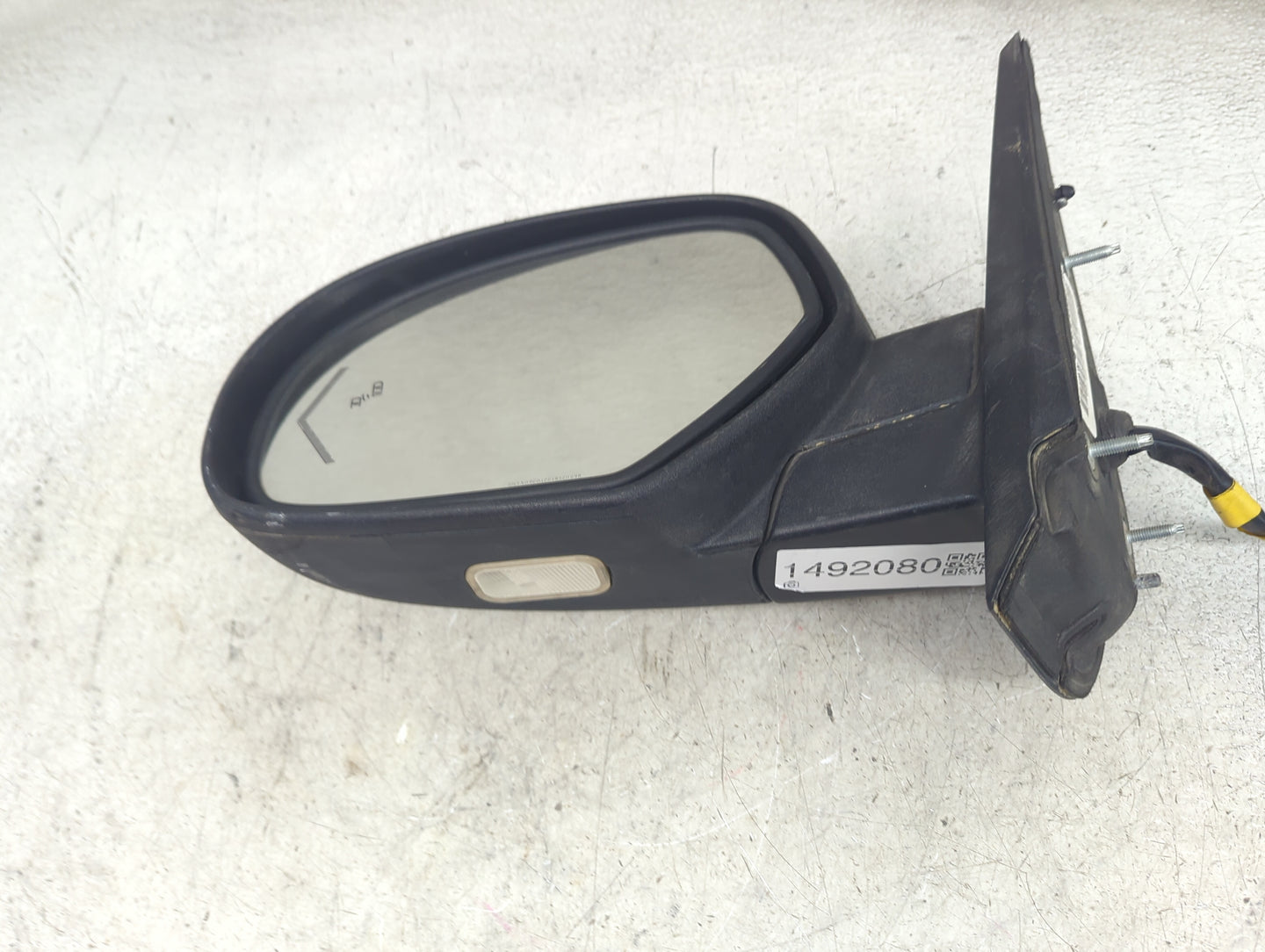 2007 Chevrolet Suburban 2500 Driver Left Side View Manual Door Mirror - Oemusedautoparts1.com