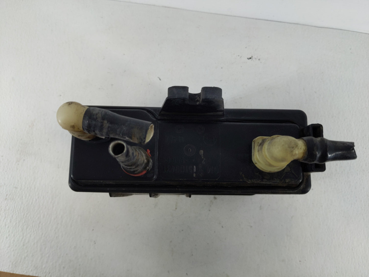 2012 Chevrolet Tahoe Fuel Vapor Charcoal Canister - Oemusedautoparts1.com