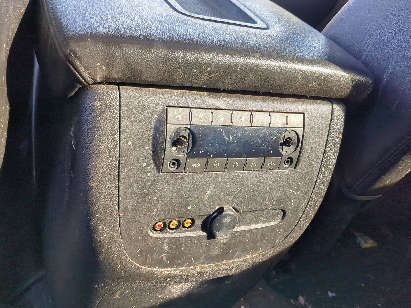 2007-2014 Chevrolet Tahoe Climate Control Module Temperature AC/Heater Replacement Fits OEM Used Auto Parts - Oemusedautopar
