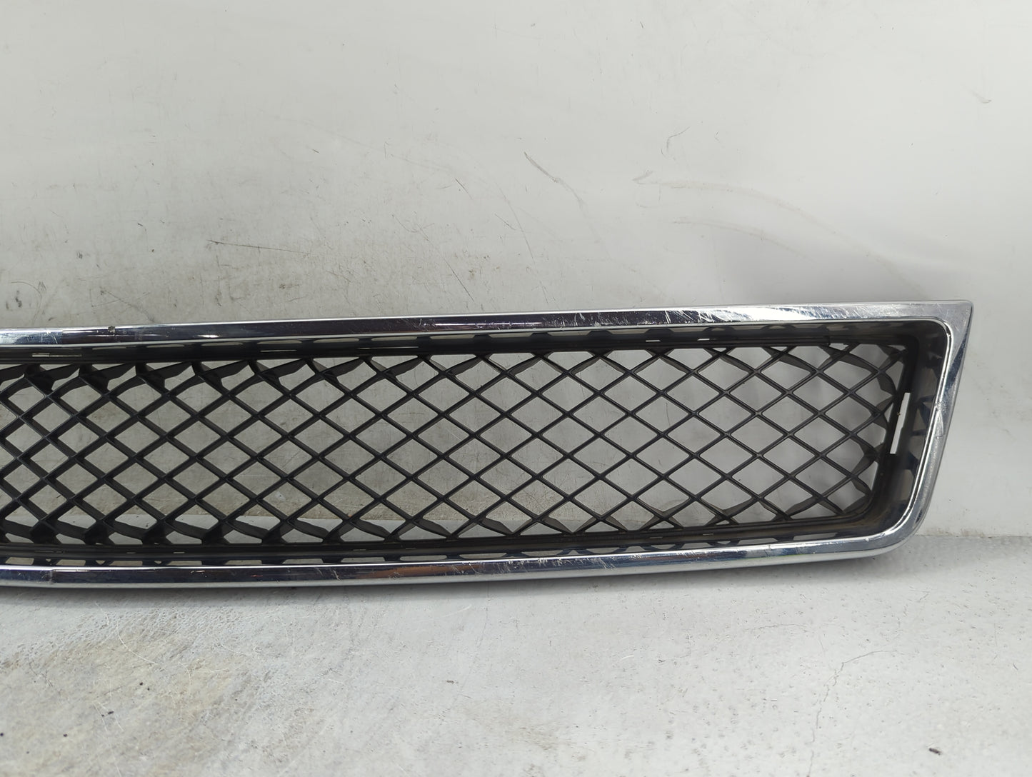 2007-2014 Chevrolet Tahoe Front Grille Bumper Not Included - Oemusedautoparts1.com