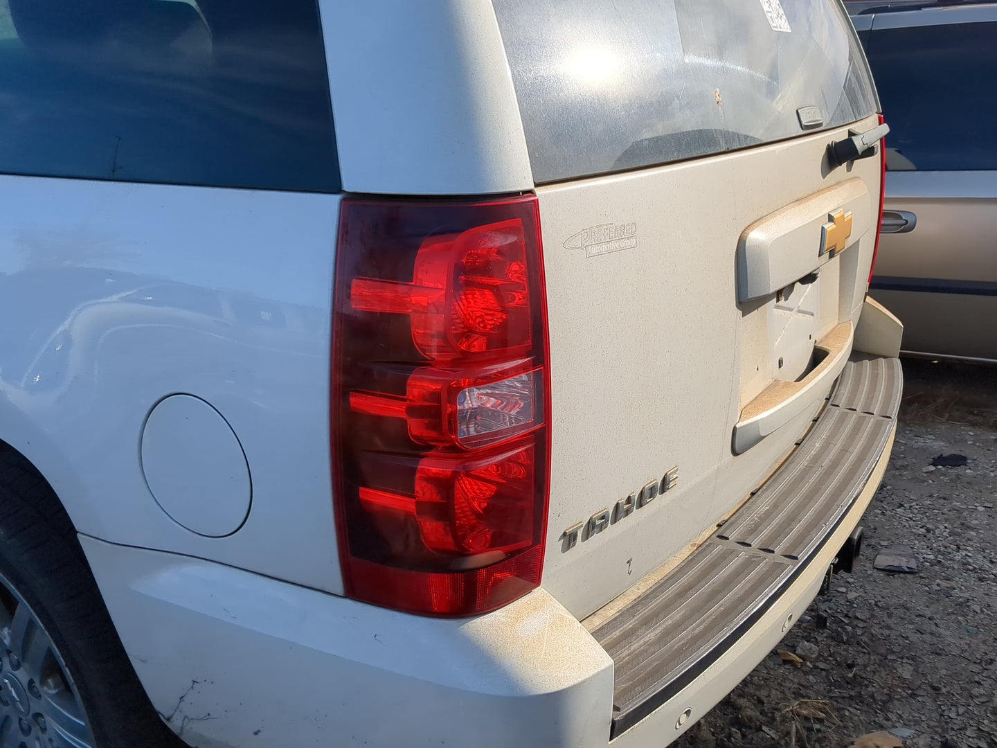 2007-2014 Chevrolet Tahoe Tail Light Assembly Driver Left OEM Fits Fits 2007 2008 2009 2010 2011 2012 2013 2014 OEM Used Aut
