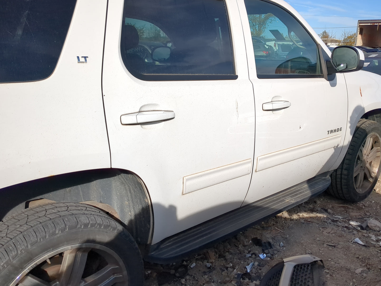 2007-2014 Chevrolet Tahoe Passenger Rear Door Oem - Oemusedautoparts1.com