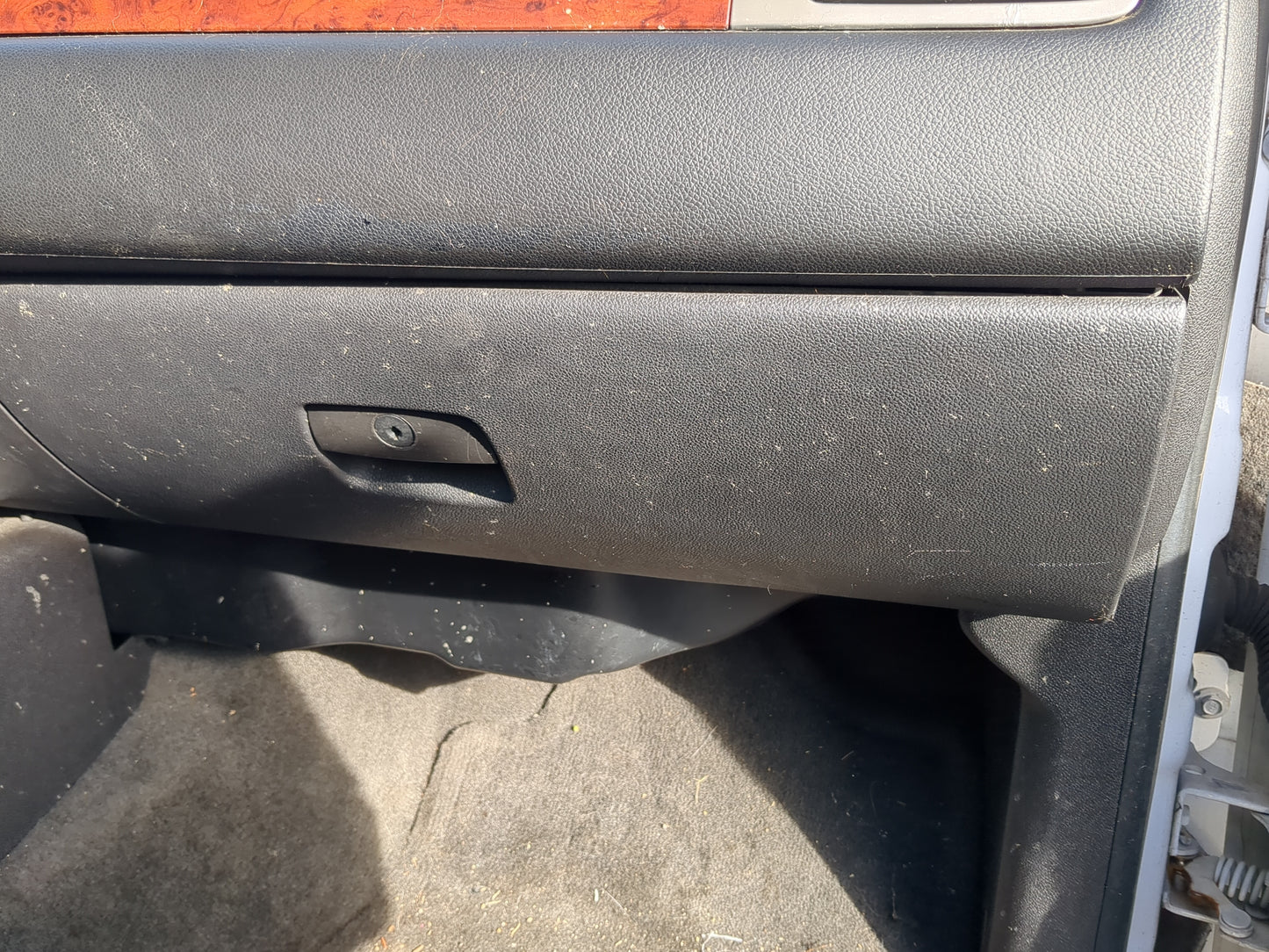 2012 Chevrolet Tahoe Passenger Glove Box Door Storage Compartment - Oemusedautoparts1.com