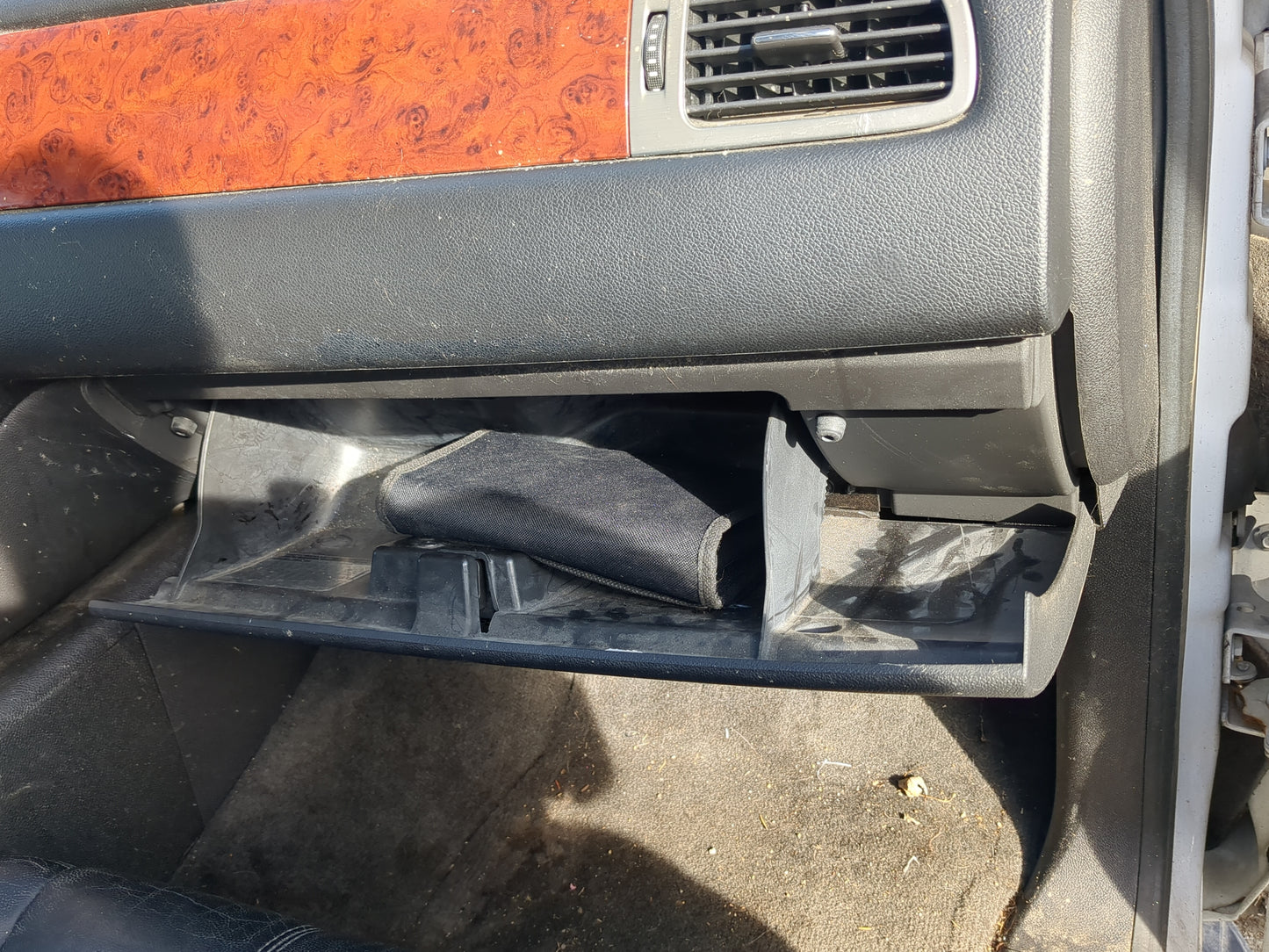 2012 Chevrolet Tahoe Passenger Glove Box Door Storage Compartment - Oemusedautoparts1.com